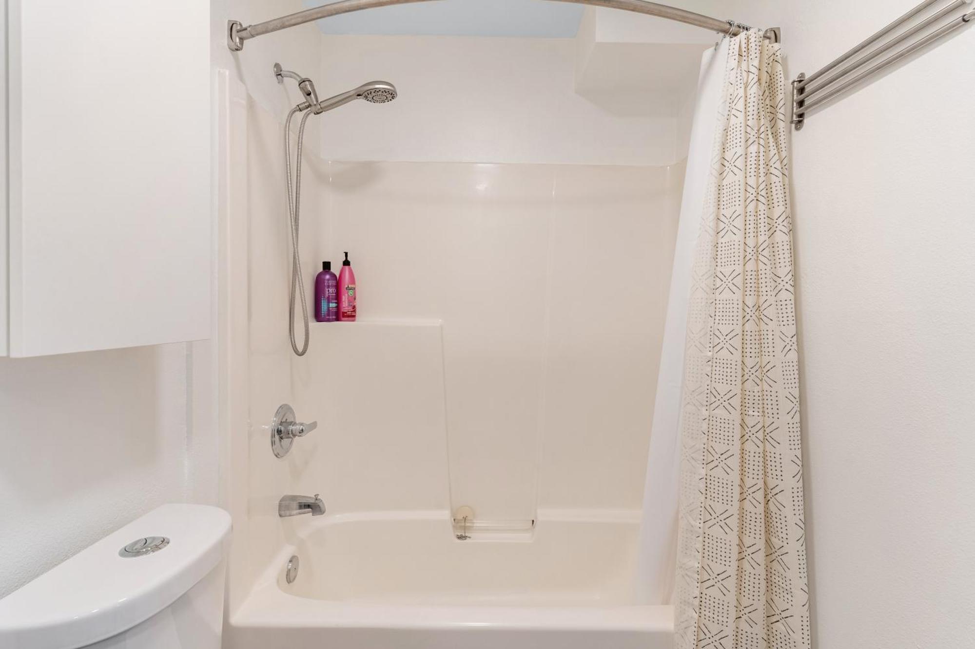 Apartment Seattle's Gem: Elegant 1br In Belltown *