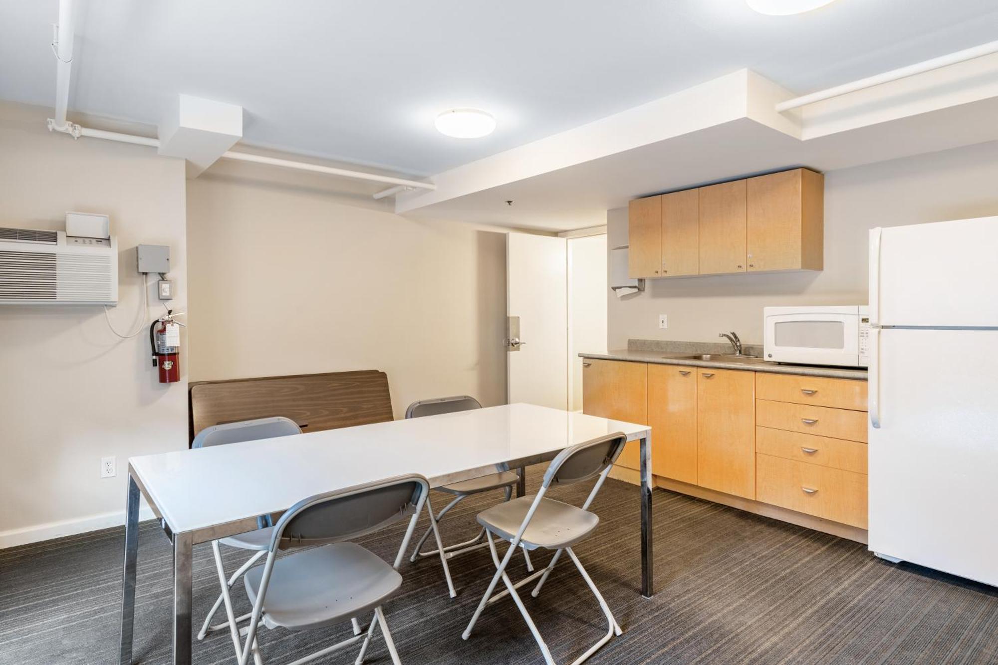 Seattle's Gem: Elegant 1br In Belltown *